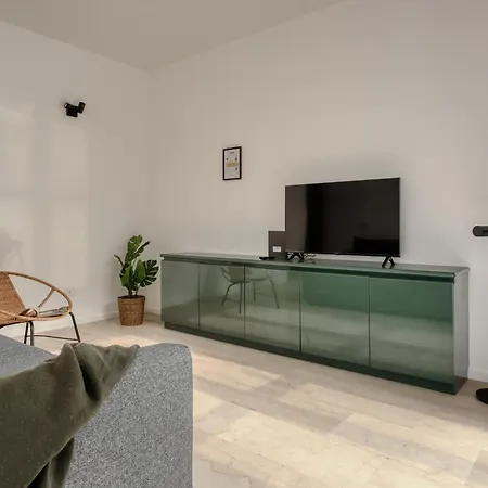 Joivy Beautiful And Modern With 2 Balconies Apartman Milánó