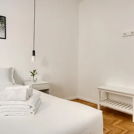 Joivy Beautiful And Modern With 2 Balconies * Mailand